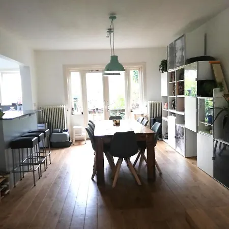 Apartment Family House With 2 Cats For Minimum 10 Nights *