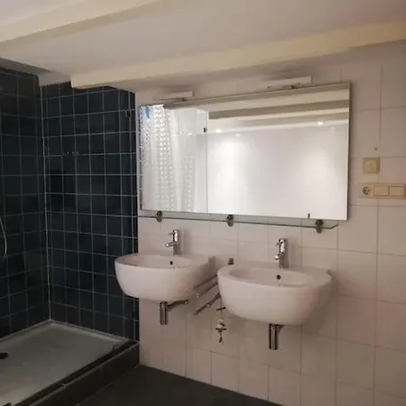 Apartment Family House With 2 Cats For Minimum 10 Nights *